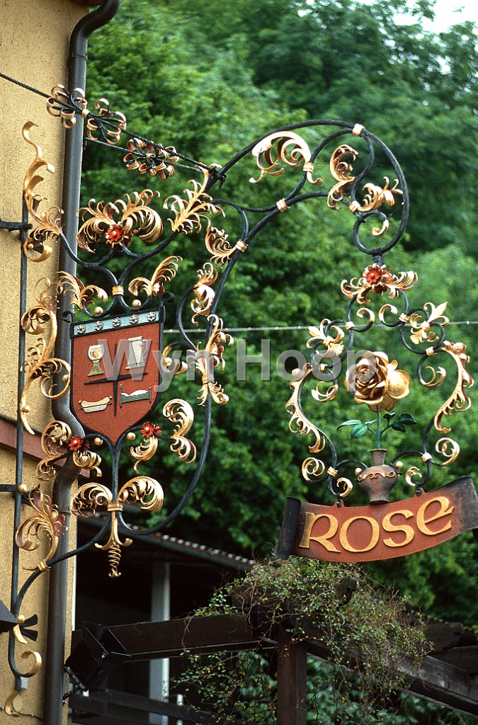 Main Buergstadt Gastrozunfzeichen.jpg - Gastrozunftzeichen vom Gasthaus "Zur Rose" in  Bürgstadt